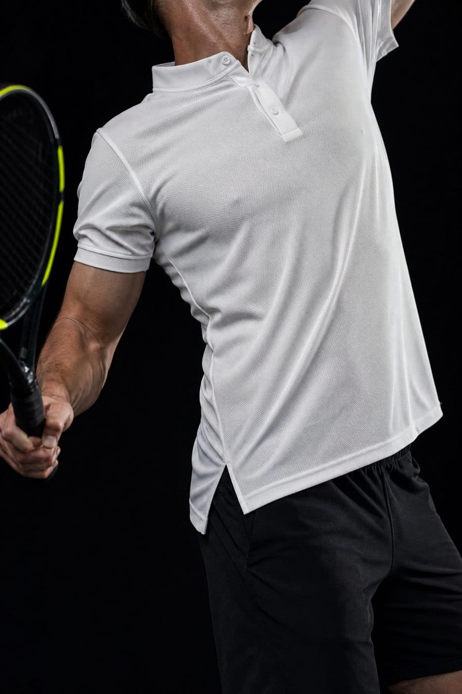 Court Polo — Three-button polo in a stable piqué.