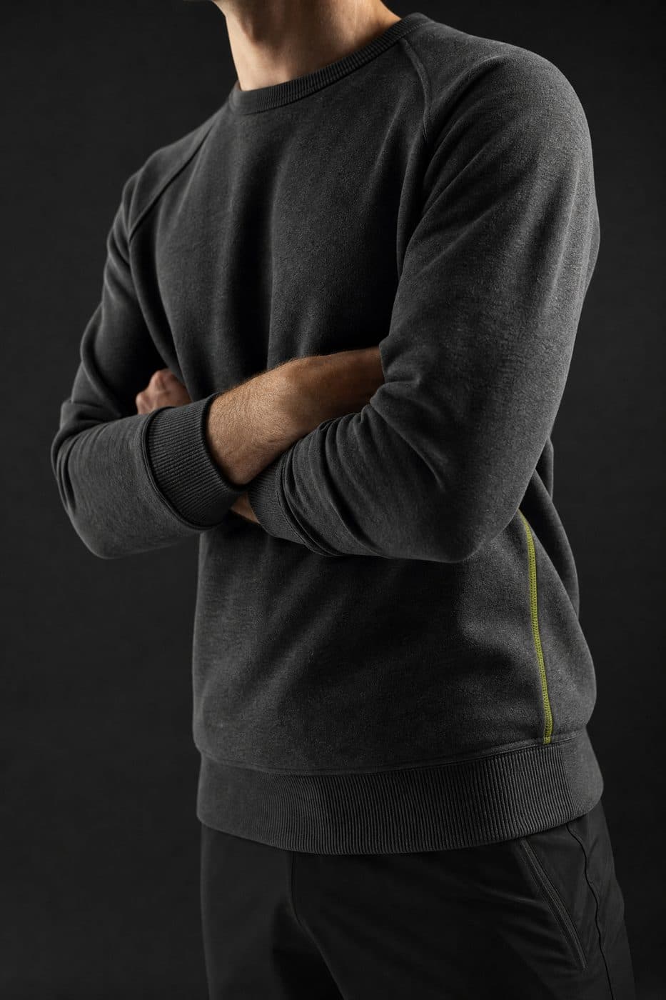 Fleece Crew Training — Mid-weight brushed-back crew, 330 g/m².