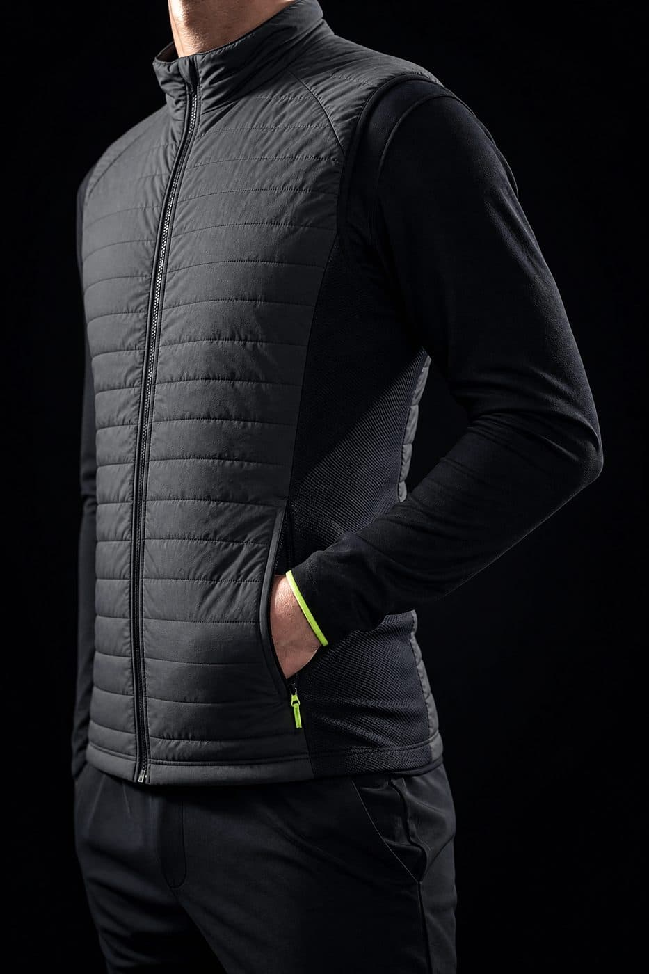 Puffer Vest Light — 60 g/m² recycled synthetic fill. 214 g total at size M.